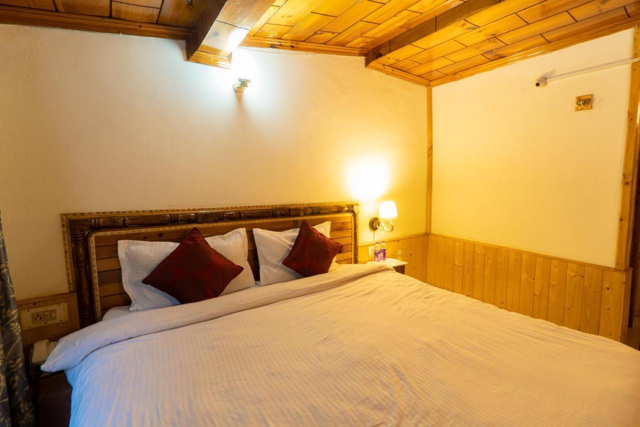 Holiday Home International -Vivaan Stays Манали Экстерьер фото
