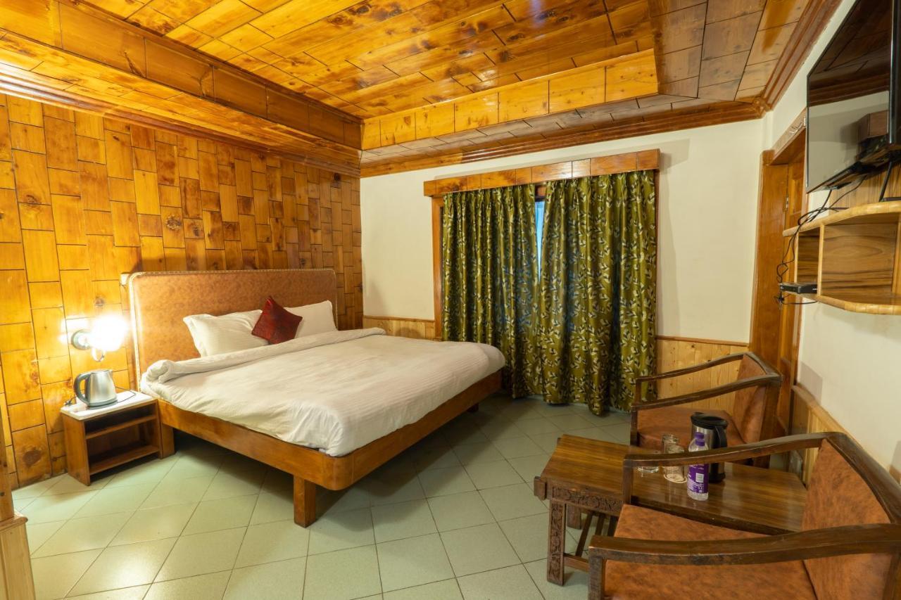 Holiday Home International -Vivaan Stays Манали Экстерьер фото