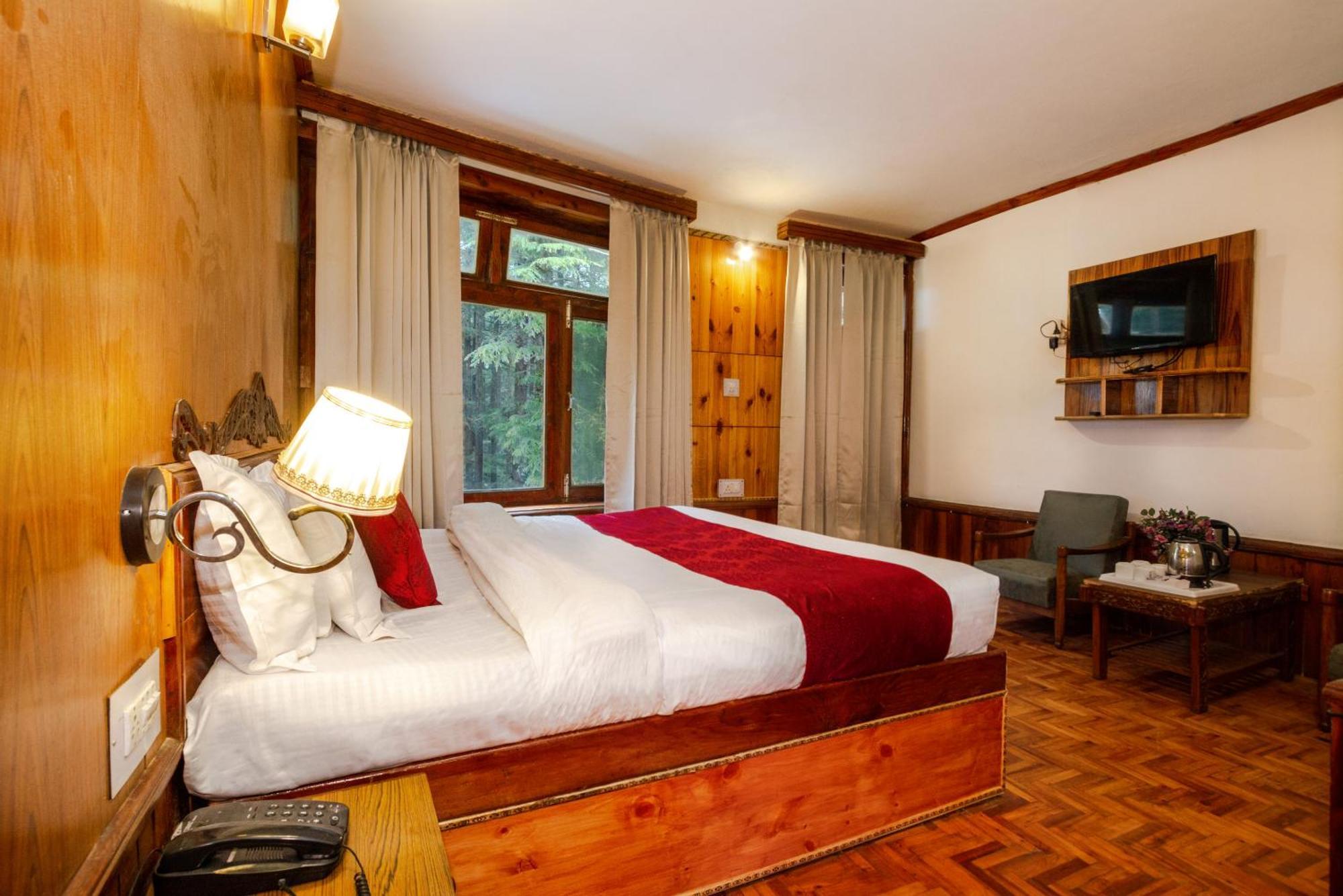 Holiday Home International -Vivaan Stays Манали Экстерьер фото